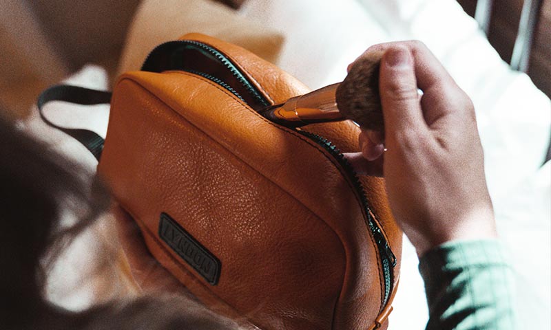 leather toiletry bags for her