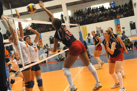 Quanto saltano in alto i giocatori di pallavolo?