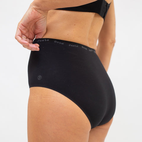 Paire black underwear