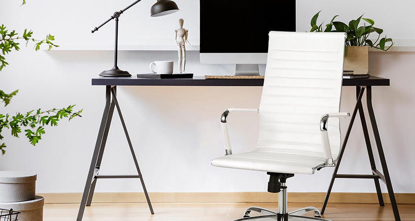 Featuring elegant PU leather upholstery, sleek armrests, and high back support, this Artiss office chair offers a soft and comfortable seat that's specially designed for long hours of sitting.  