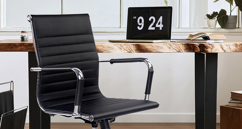 The Artiss Eamon office chair flaunting premium PU leather upholstery and sleek and sophisticated design adds a contemporary touch to your home office. 