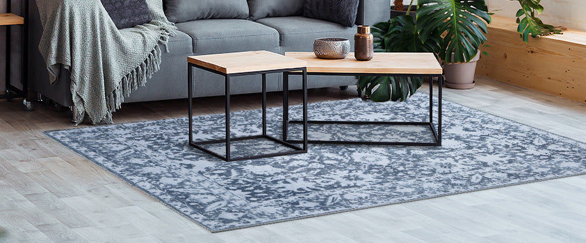 Our Artiss short pile Fafi floor rug featuring beautiful Persian design adds a cosy touch to this room with neutral décor.  