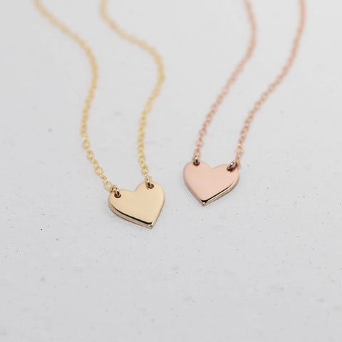 Loveable heart choker necklace