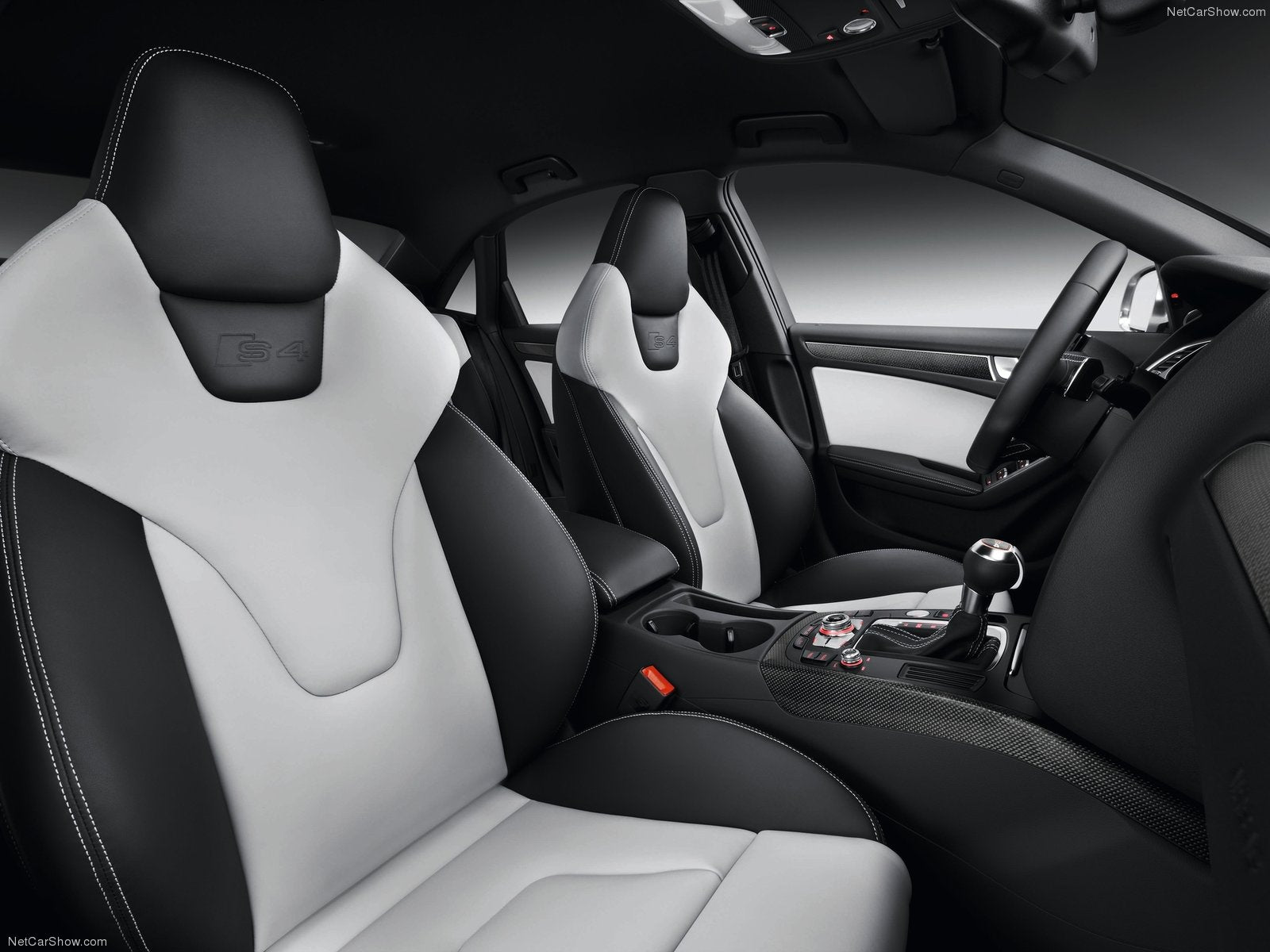 Audi-S4-2013-interior