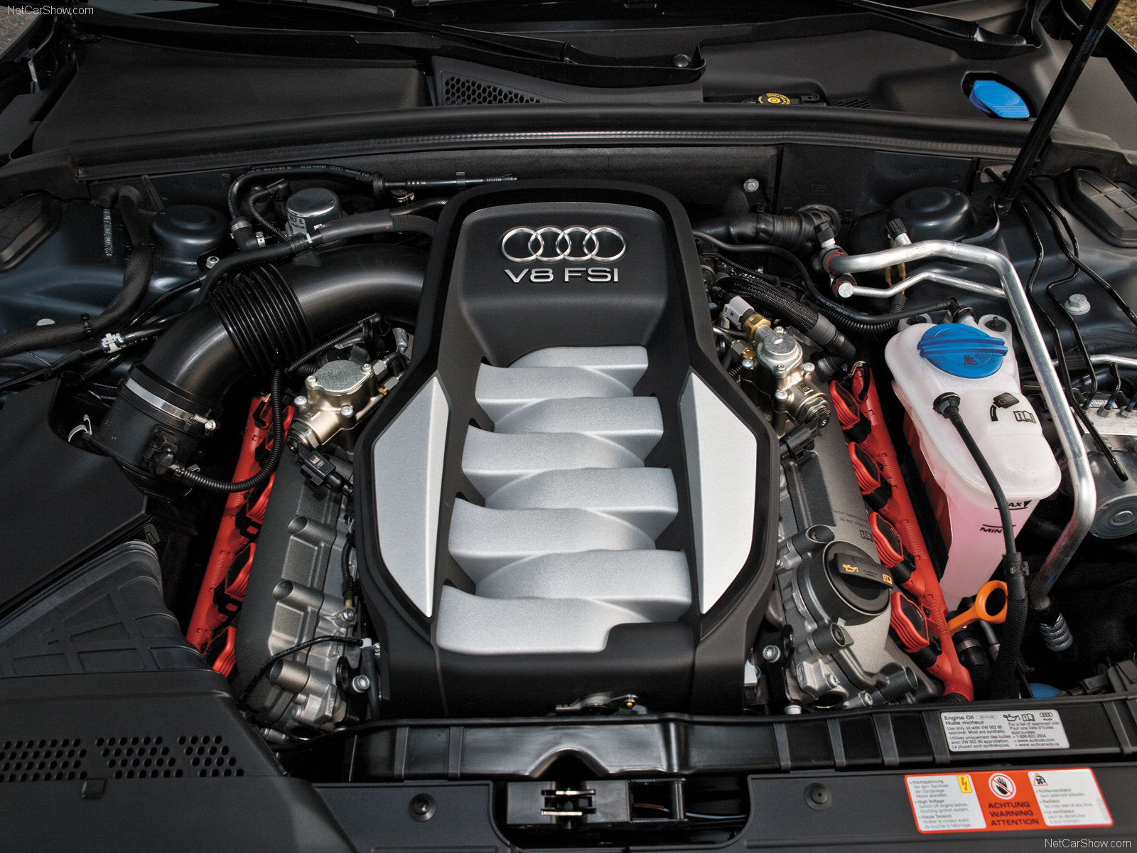 Audi-S5-2008-2012-1st-generation-engine-v8