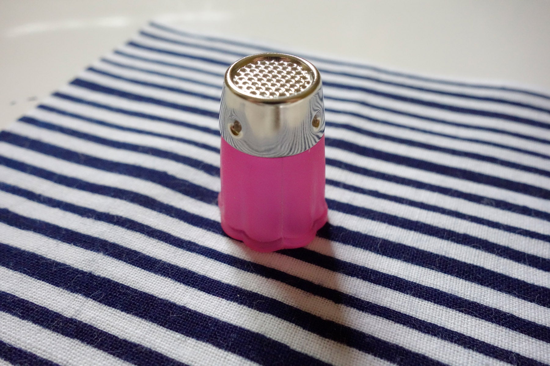 5 types of thimbles for hand quilting: Finding the perfect fit! -  QUILTsocial