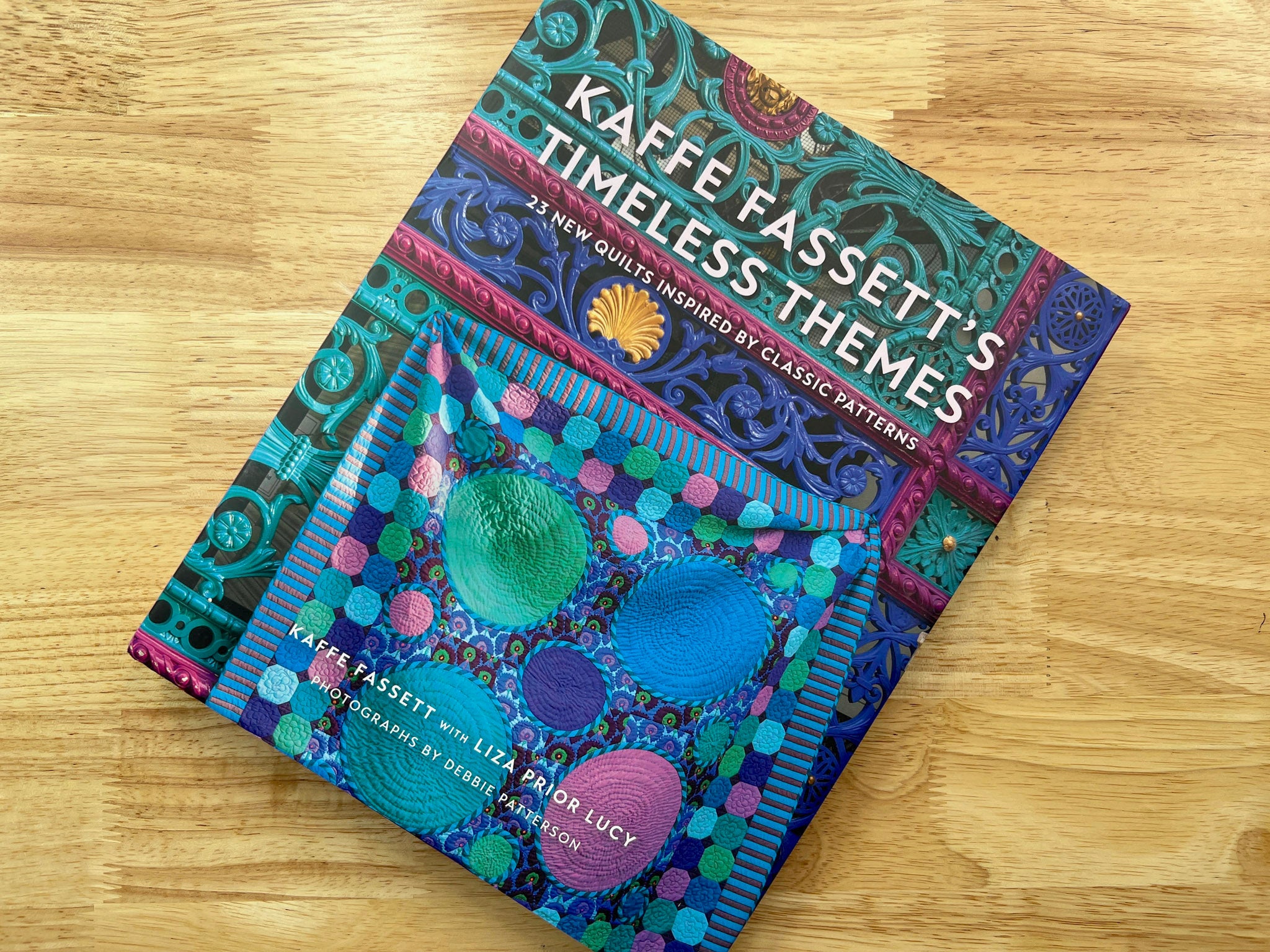 Timeless Themes, a book by Kaffe Fassett