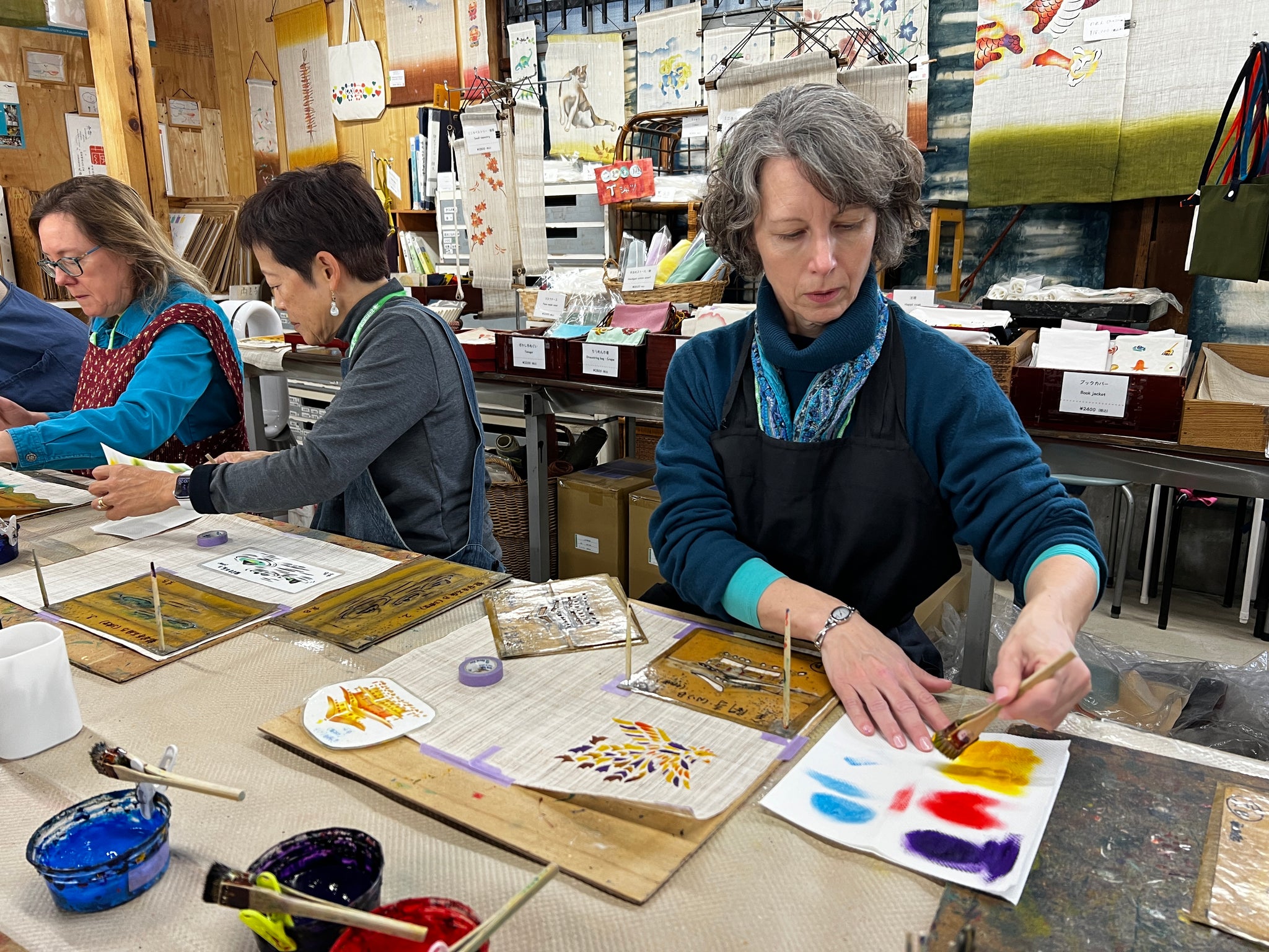 Yuzen-dyeing workshop in Kyoto JP