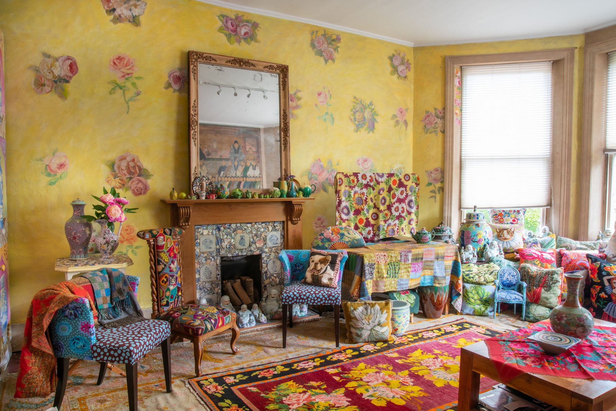 Kaffe Fassett in the Studio: Behind the Scenes with a Master