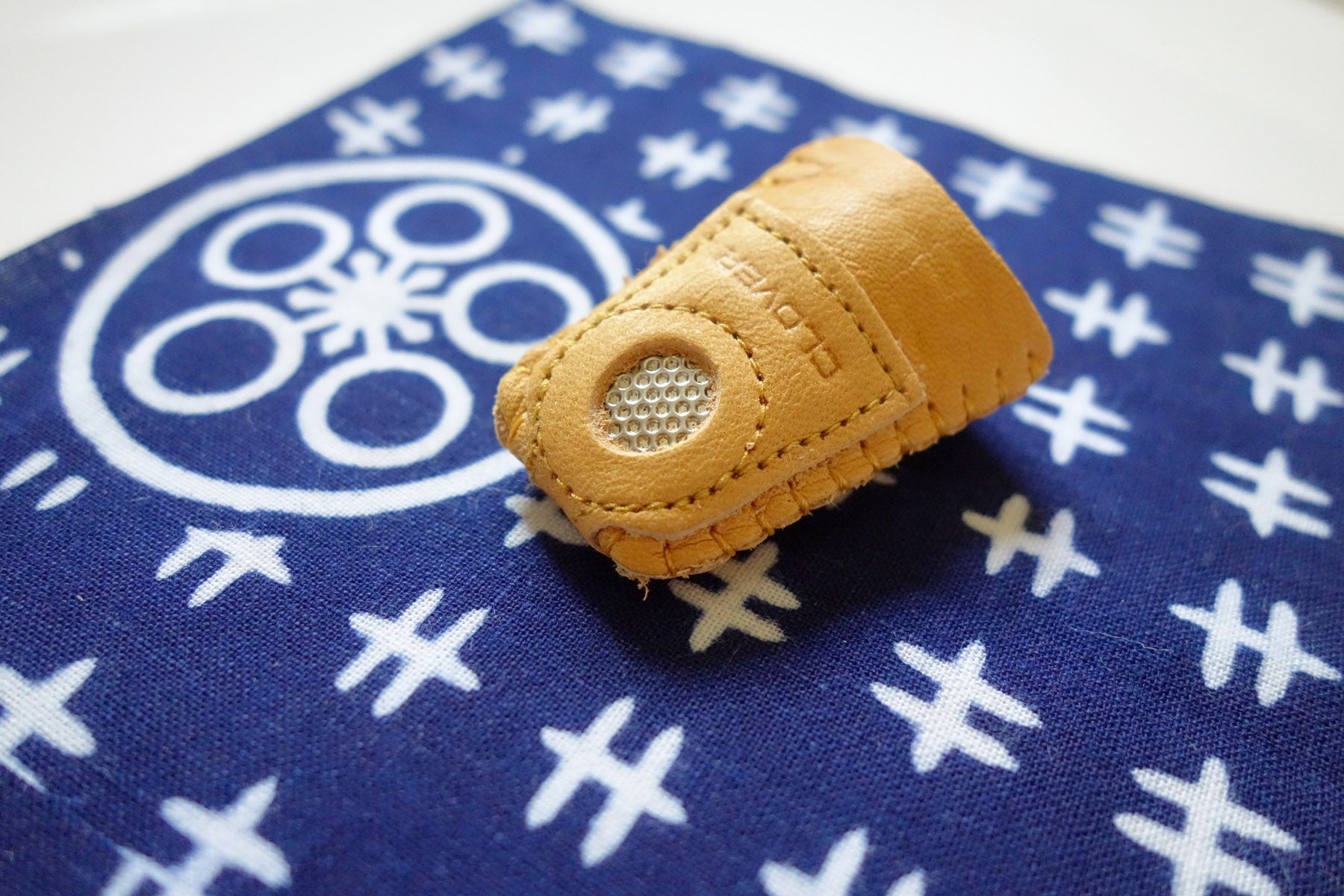 Clover Leather Thimble - Natural Fit - Small