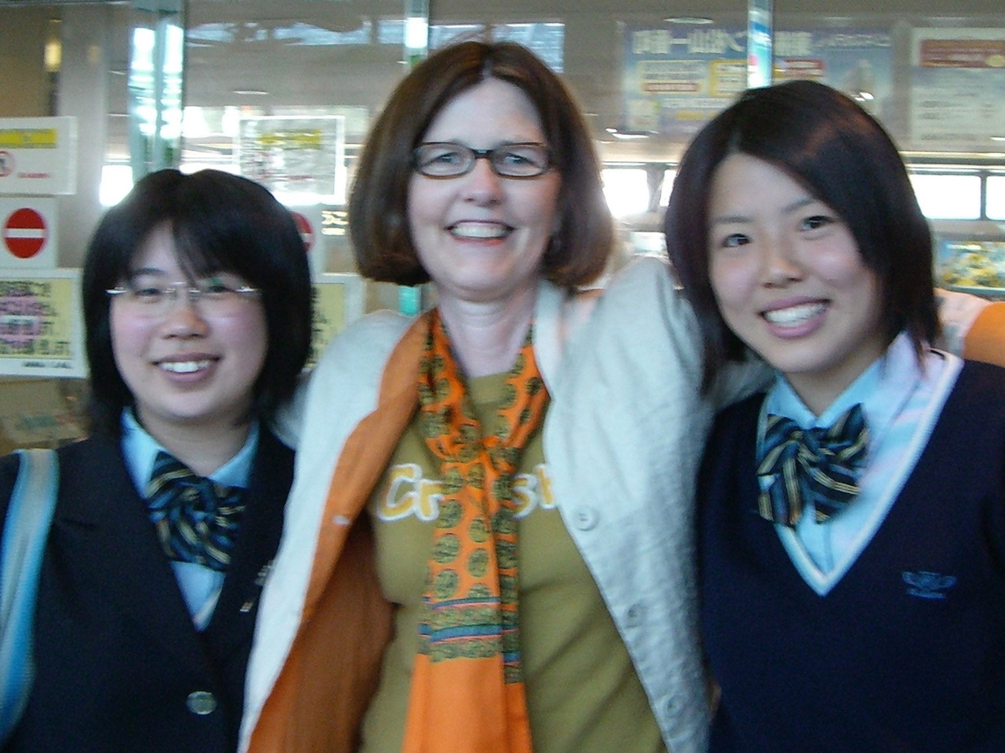 Patricia Belyea visits her homestay daughters in Matsuyama JP