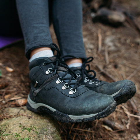 Black hiking shoes at Clackamette RV Park