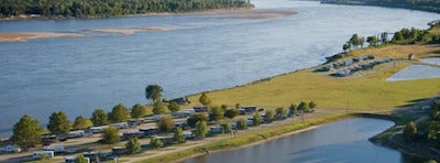 Tom Sawyer's RV Park Mississippi Rivere