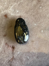 Load image into Gallery viewer, Nuummite pendant 2
