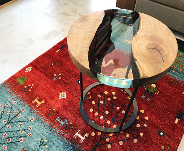 円型のレジンテーブル サイドテーブルサイズ