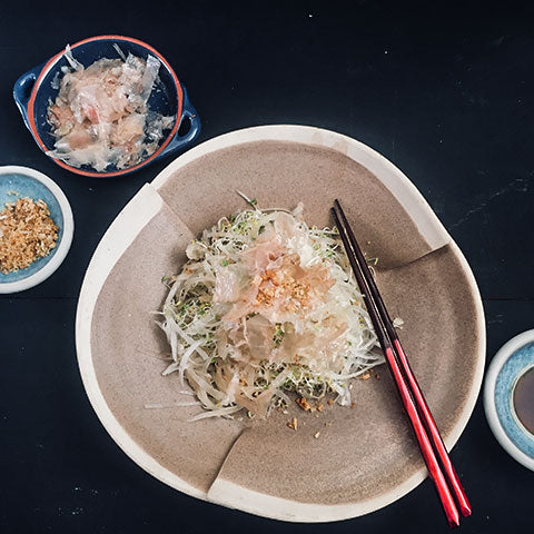 Daikon, onion and alfalfa salad