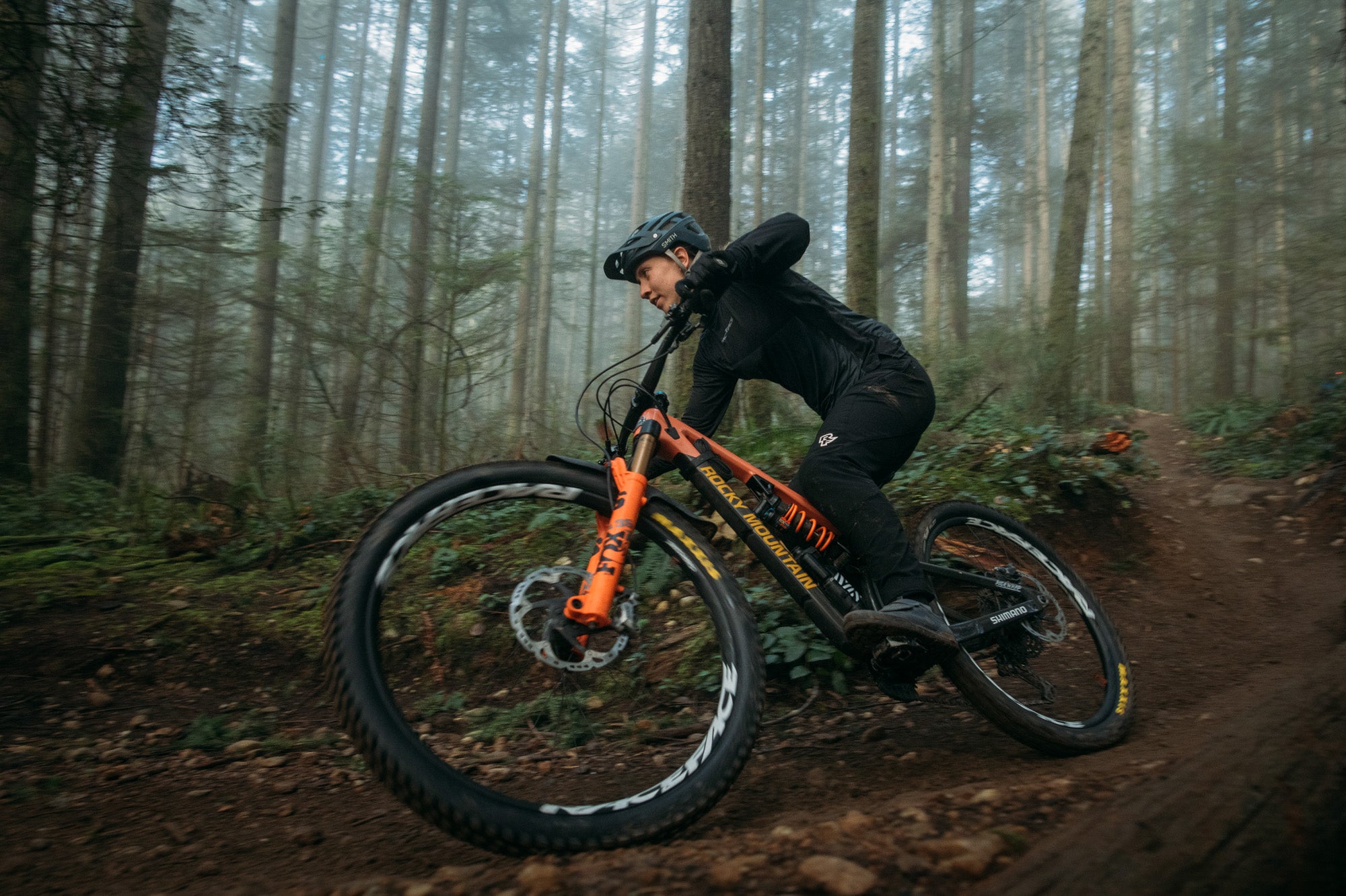 ALN rides her Altitude with MX Mount in North Vancouver