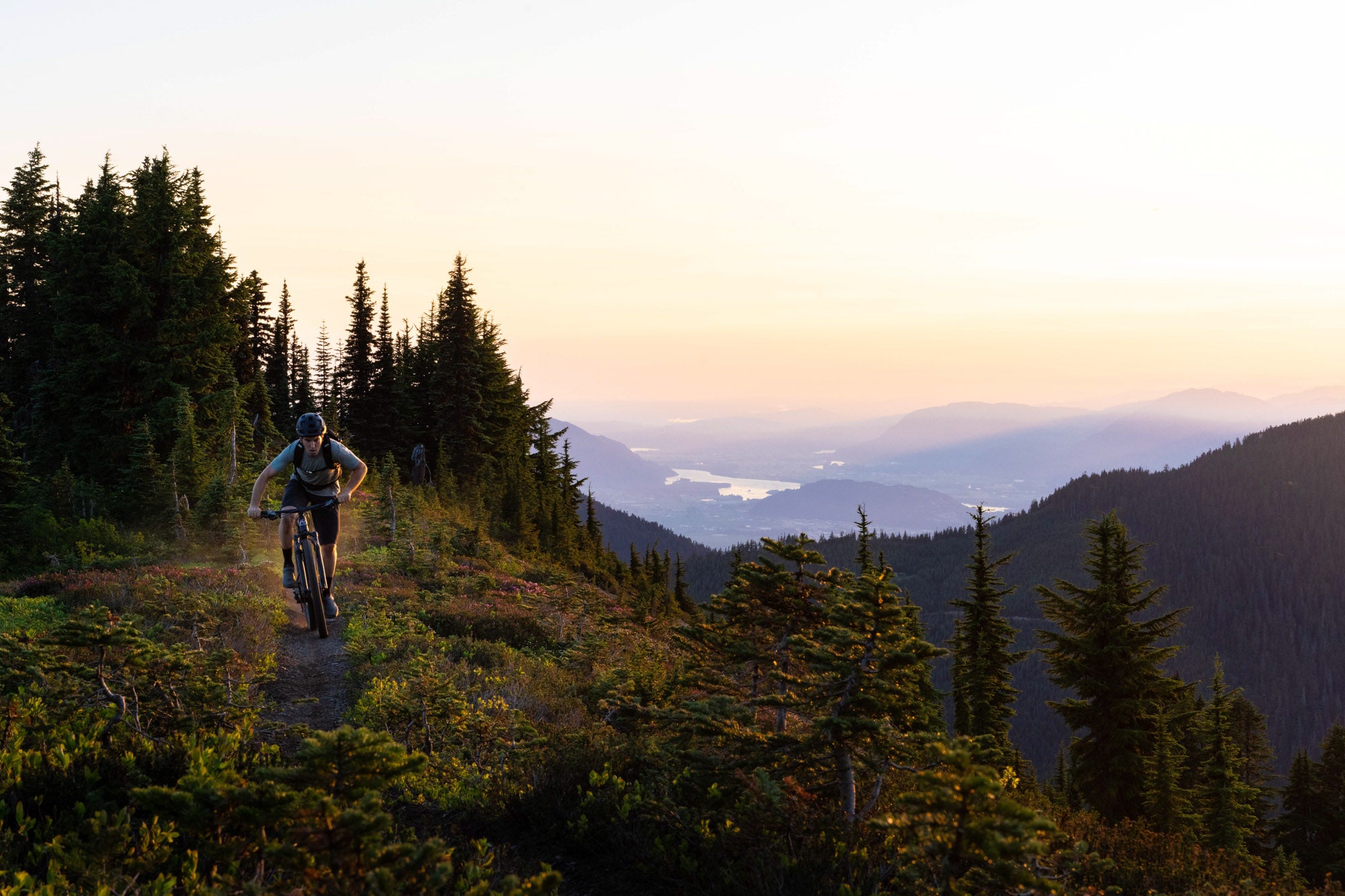 Kevin Calhoun rides the Element in British Columbia, Canada