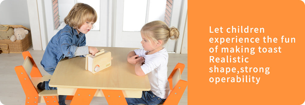 Let children experience the fun of making toast Realistic shape,strong operability