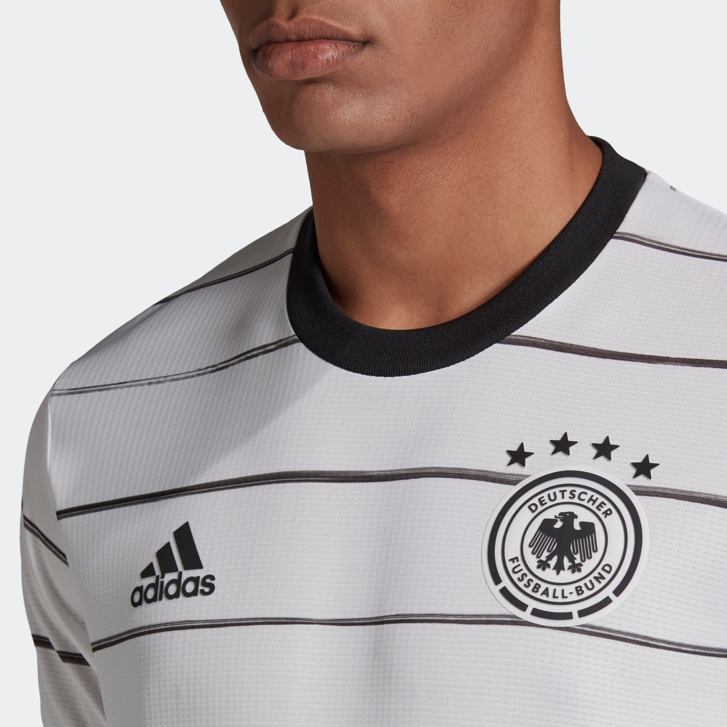 Адидас сборная германии. Adidas DFB сборной Германии. Adidas DFB сборной Германии костюмы. Футболка adidas Originals сборной Германии. Футболка адидас Германия.