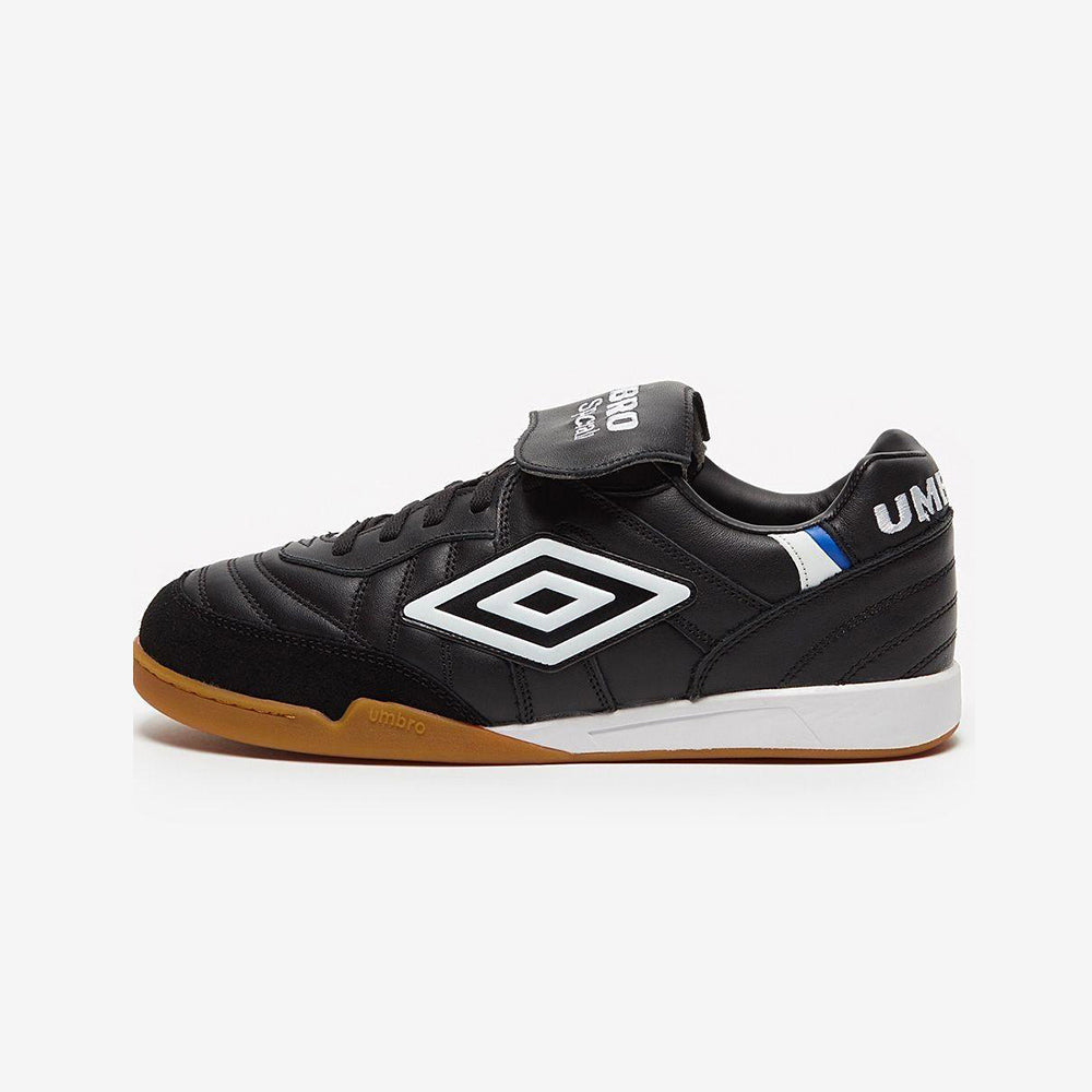 umbro indoor soccer shoes