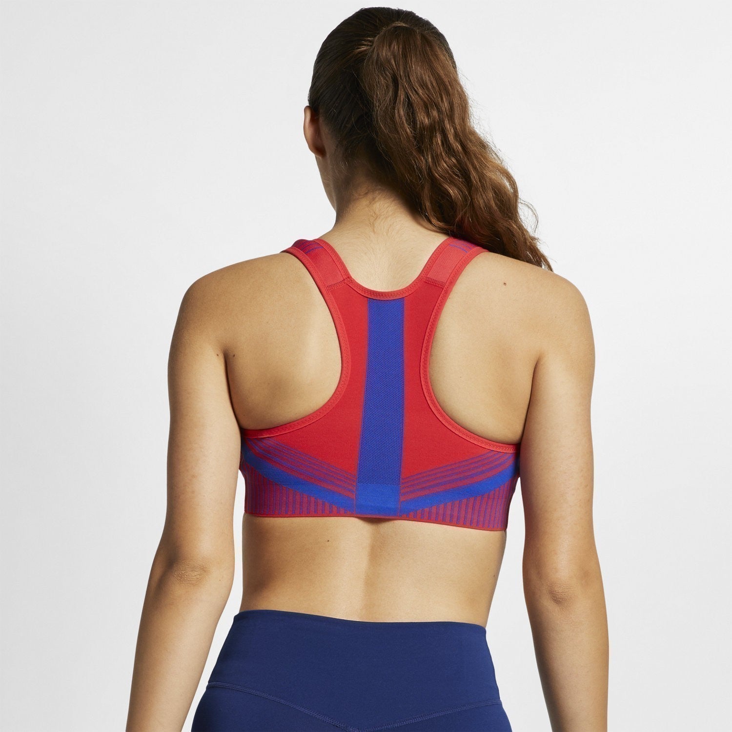 nike flyknit sports bra