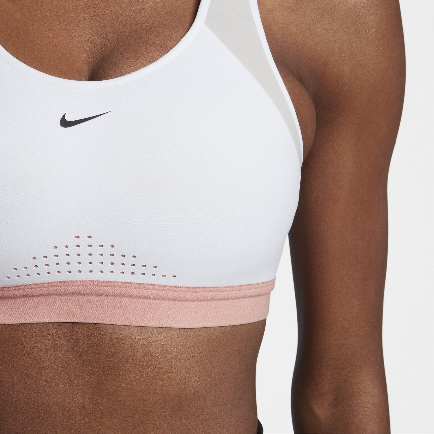 nike motion adapt sports bra