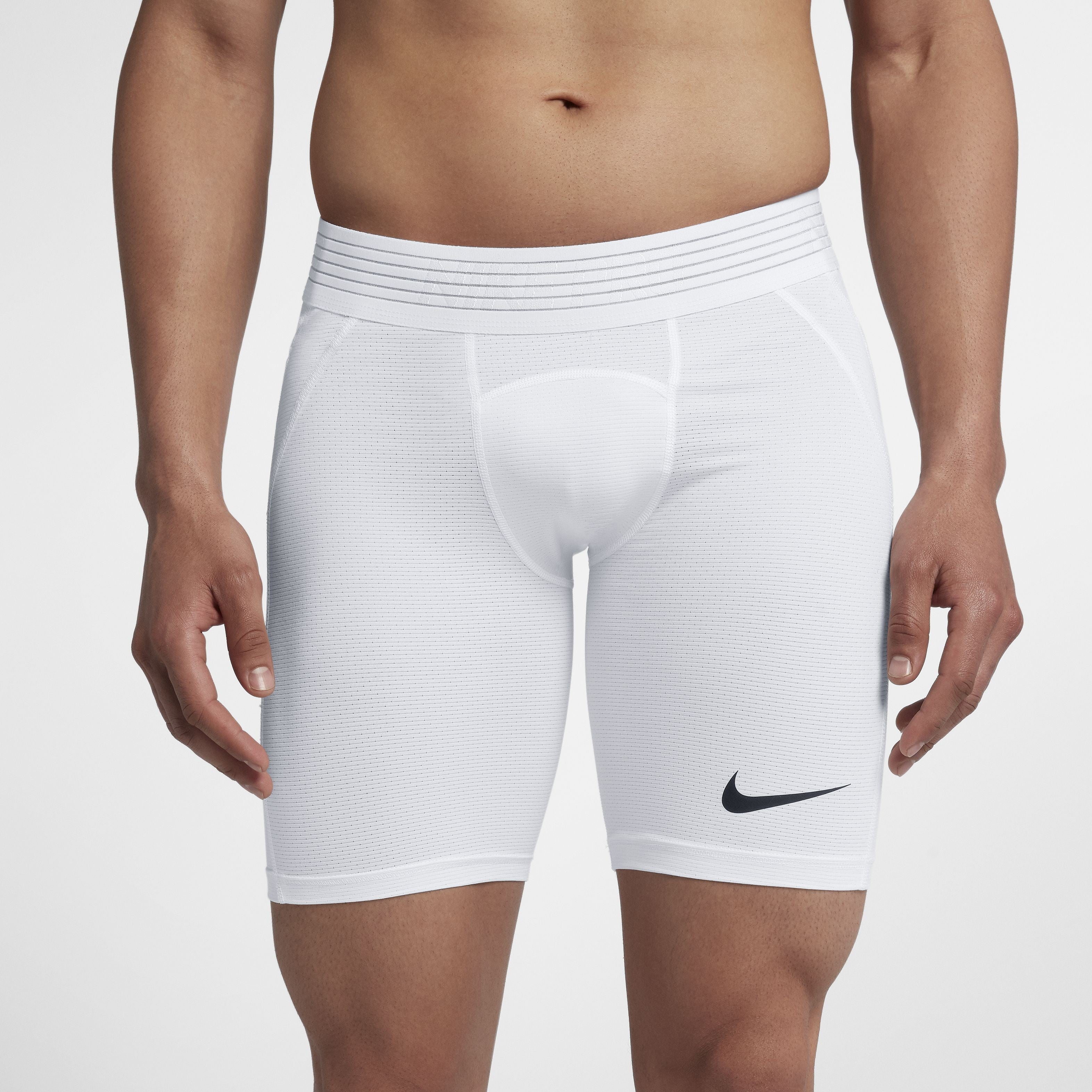 nike pro hypercool short