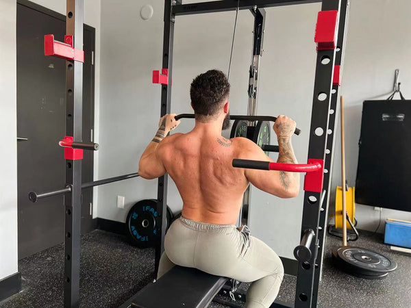 Wide grip LAT pulldown