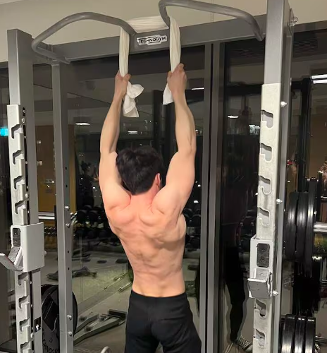 Towel Pull-Ups