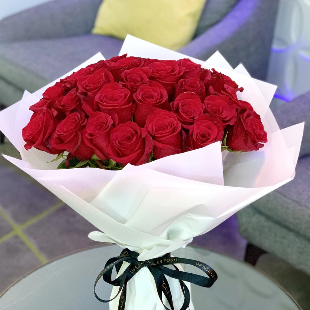 Descubra 100 kuva bouquet 50 roses - Thptnganamst.edu.vn