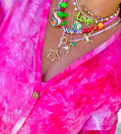 Neckmess by @TovaMalibu with Rainbow Heart Charm from @womanshopsworld