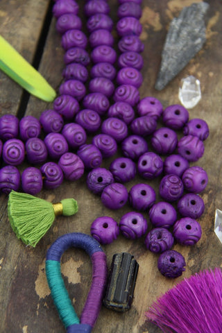 Velvet Violet Color Trend 2022, Violet Purple Bone beads from WomanShopsWorld