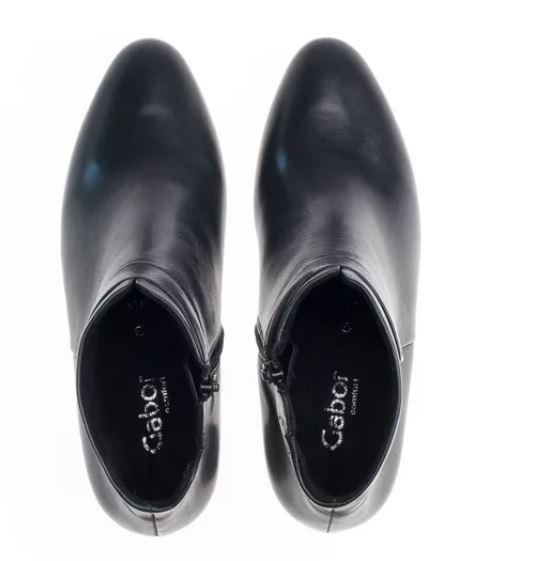 karakter Den anden dag Ulv i fåretøj Gabor 52.961.56 Comfort Matlock Ocean Blue Ankle Boots – The Shoe Parlour