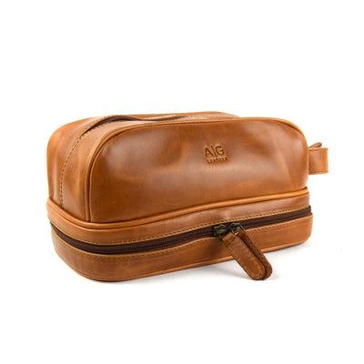 Essential Travel Case in Cognac Leather