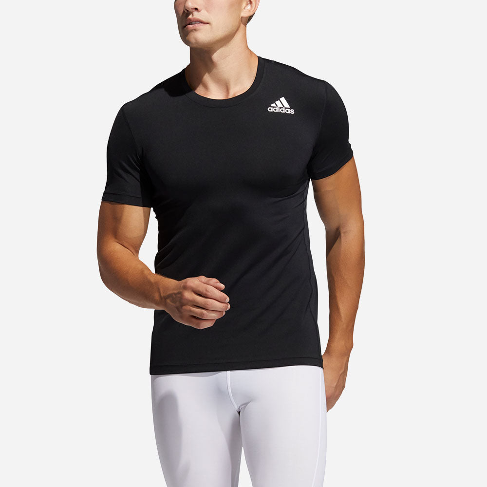 adidas Tee-shirt de compression TechFit L/S homme pas cher