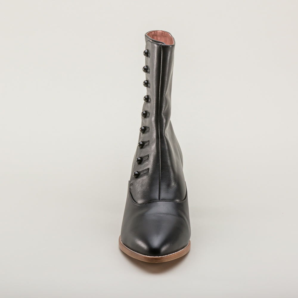 American Duchess: Tavistock Women's Victorian Button Boots (Black)