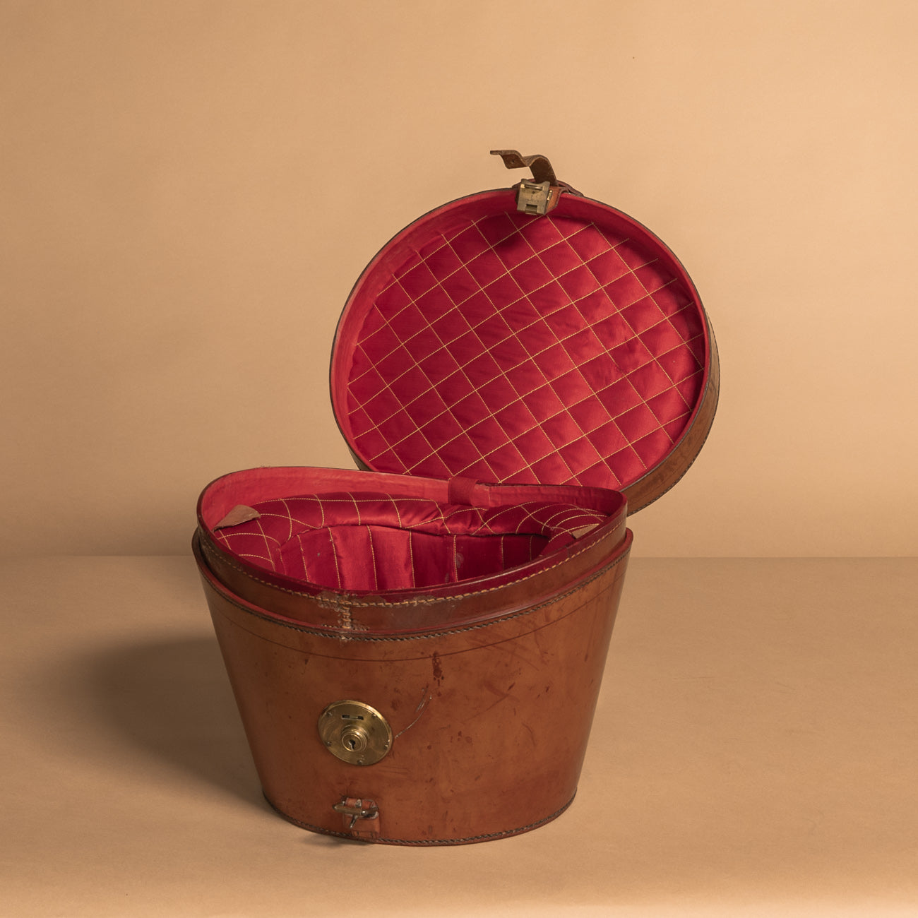 Luxury Moynat Antique Hat Box 