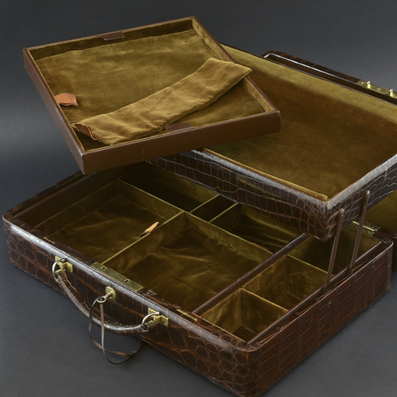 Bentleys Antiques London - Vintage Louis Vuitton 'Malle Fleur' Trunk