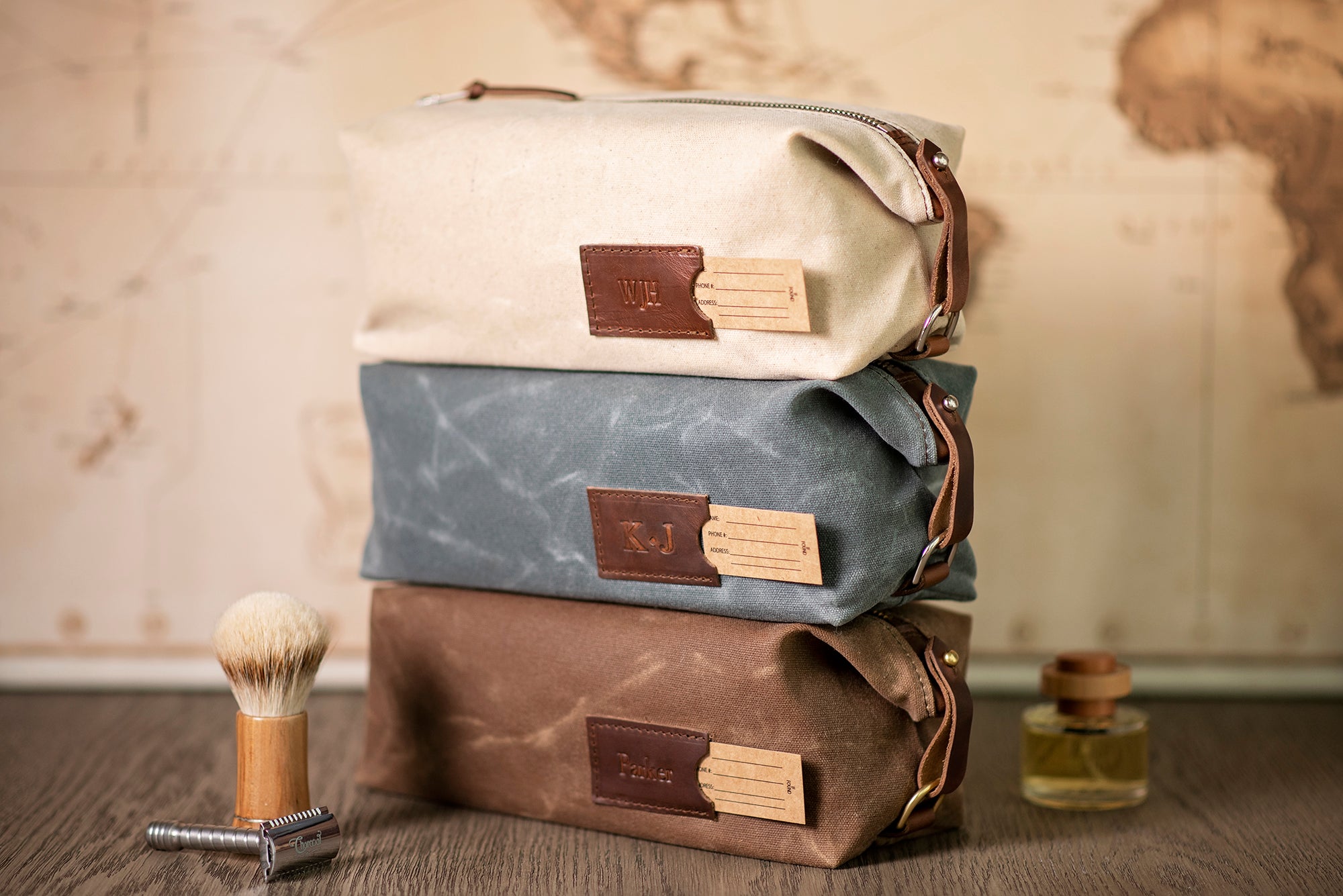 Personalized Groomsmen Gift, Cusotm Leather Toiletry Bag, Leather Dopp Kit,  Men's Shaving Kit