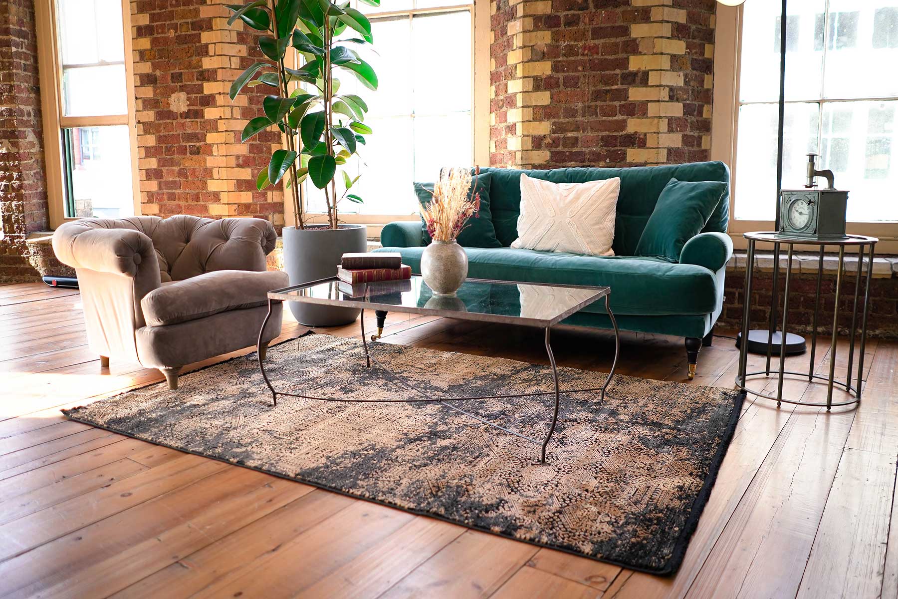 Why Wool Rugs are the Perfect Match for Minimalist Interiors