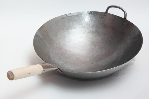 Craft Wok Flat Hand Hammered Carbon Steel Pow Wok with Wooden and Steel Helper Handle (14 inch, Flat Bottom) 731W316