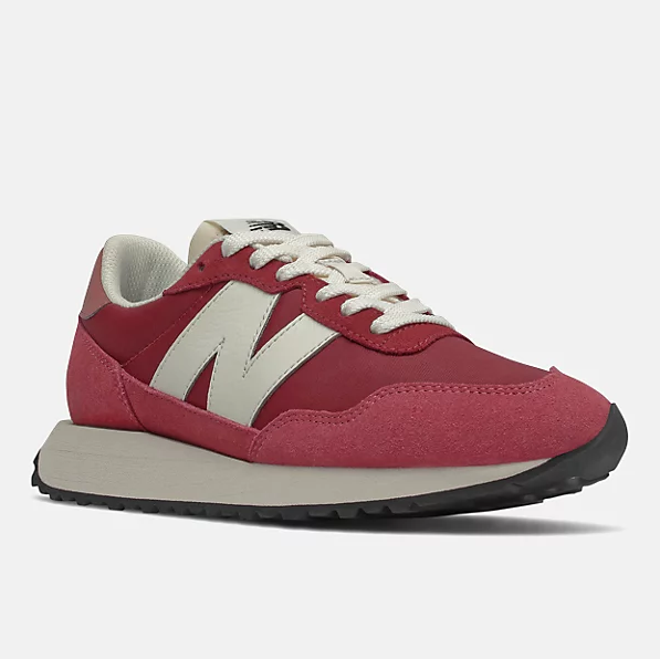 red new balance trainers womens