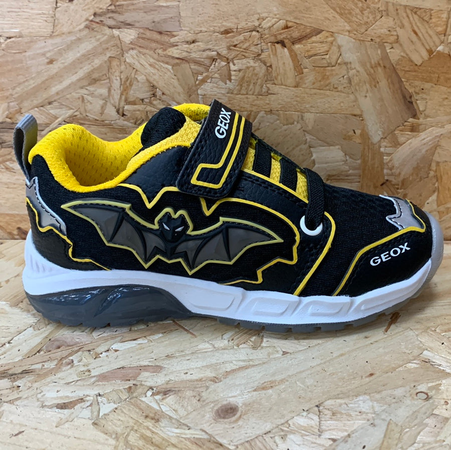 Geox Kids Light Up Bat Trainers - Black / Yellow – The Foot