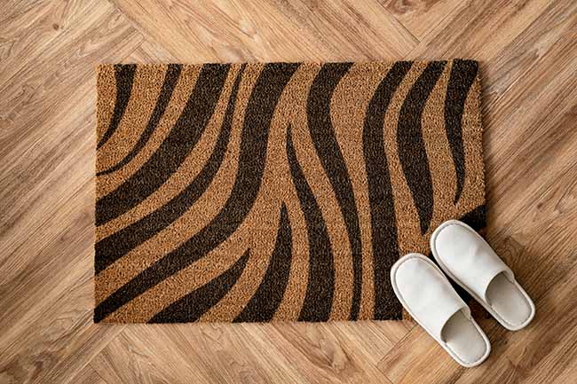 Floor mat with leopard print - ZenQ Designs