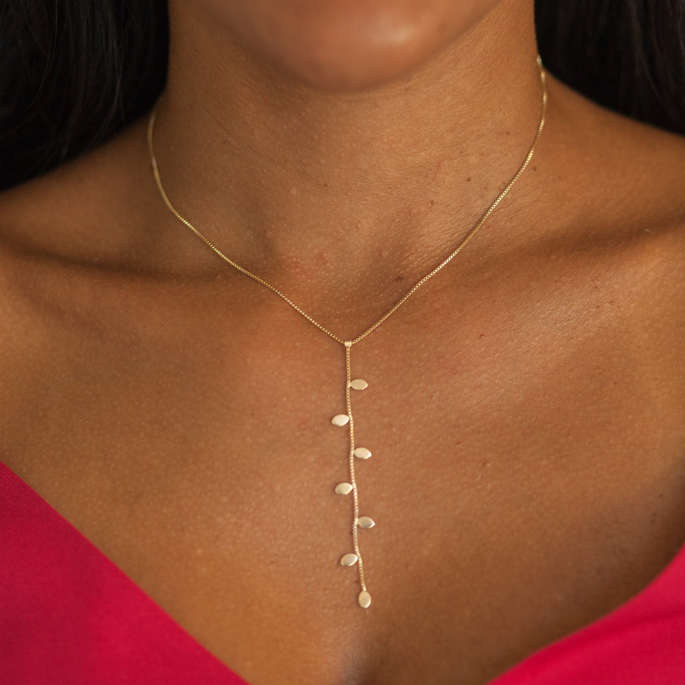
            
                Load image into Gallery viewer, Leaf Lariat Necklace
            
        