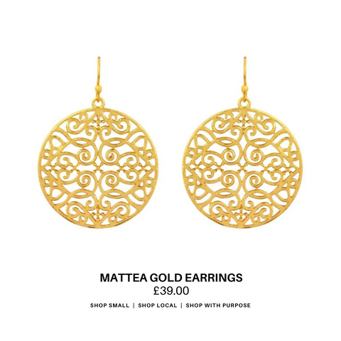 Gold disk earring 