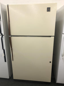GE Refrigerator - 1591