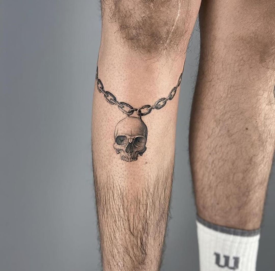 Skulls Chain Tattoo by Gorilla TattooNOW