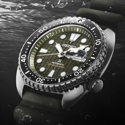 The Seiko King Turtle and Crafter Blue aquanaut style strap